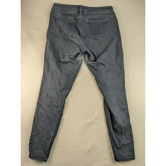 Womens Torrid Denim Jeans Size 14 T Tall Blue Denim SEE DESC 17.5W 30.5 Inseam - Picture 2 of 8
